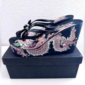 RARE New In Box Bebe Alaya Dragon
Print Platform Wedge Flip Flop Sandals